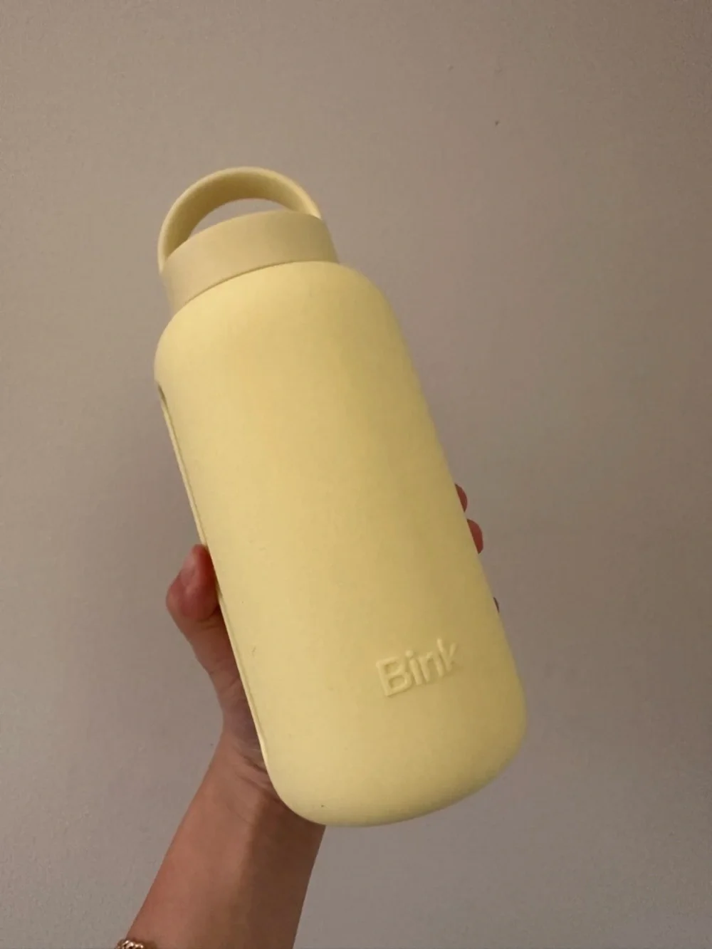 NEW yellow 27oz Bink waterbottle - Picture 2 of 5